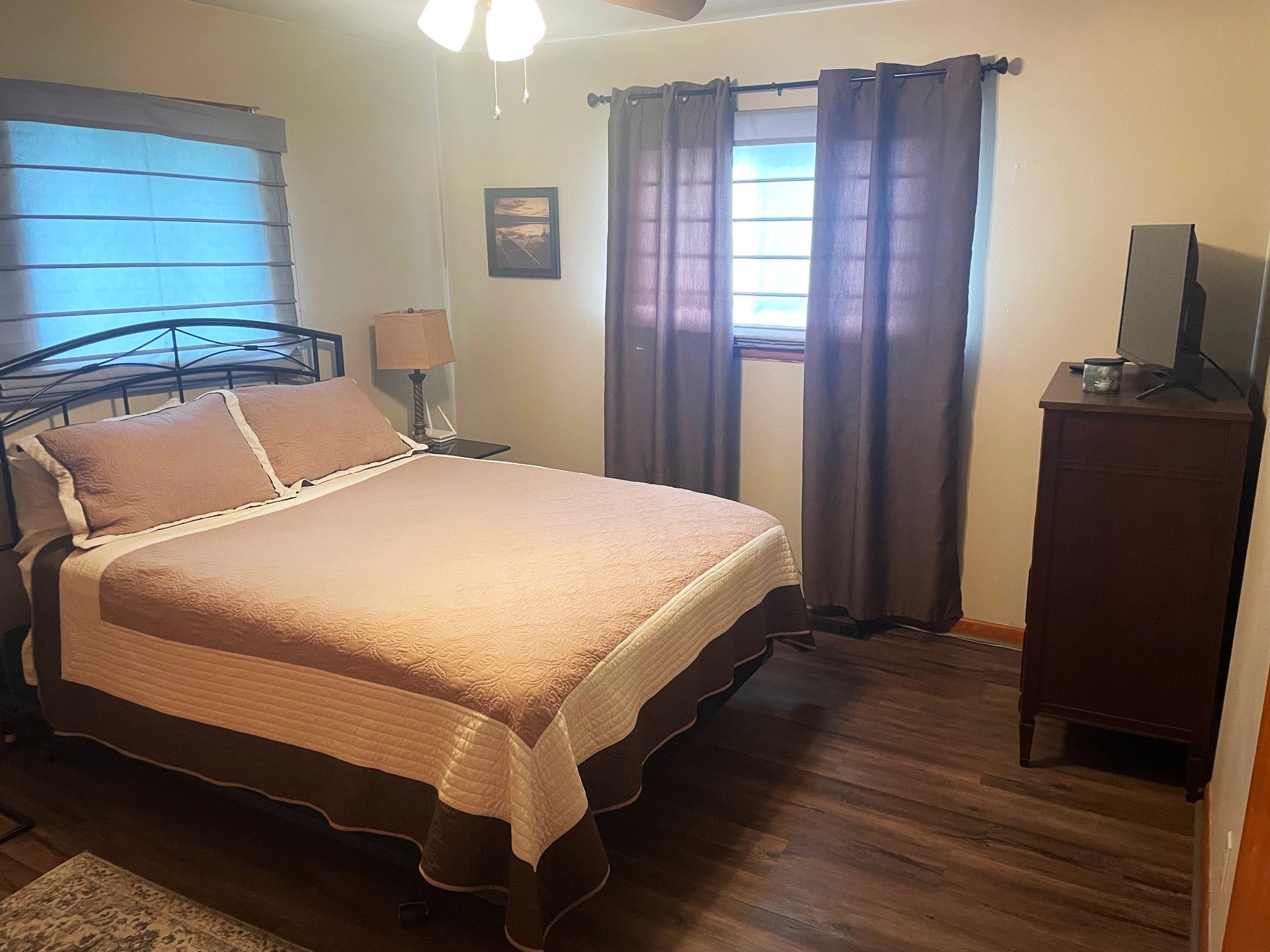 6_Master_Bedroom_.jpg