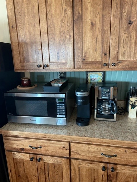 12_kitchen_2.jpg