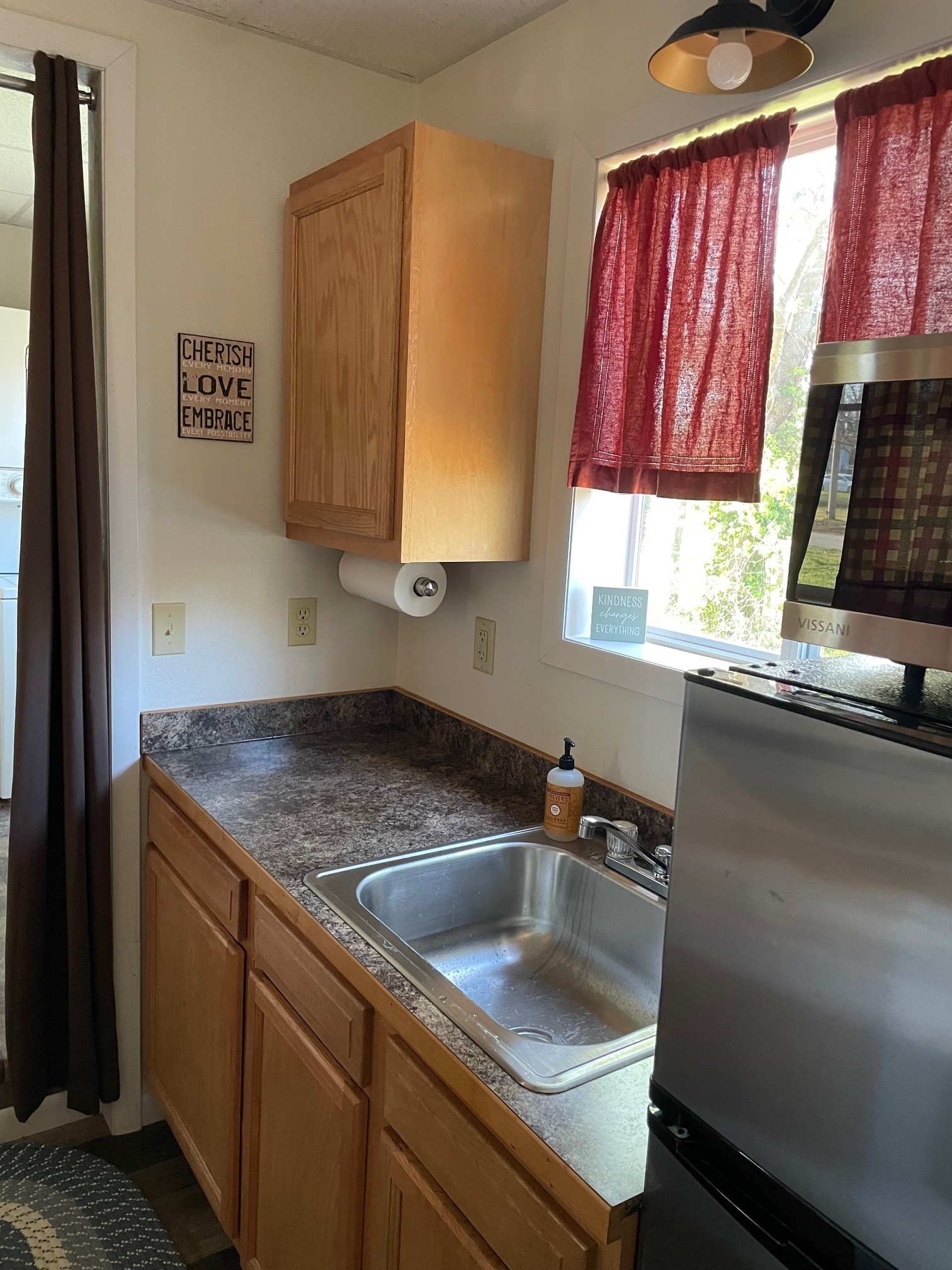 4_Kitchen.jpg